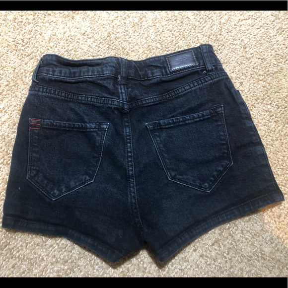 Black Urban Outfitters BDG high rise jean shorts - Picture 3 of 3
